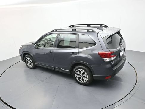 Used 2023 Subaru Forester Premium AWD/4WD image 32