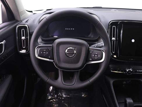 New 2026 Volvo XC40 B5 Core image 15