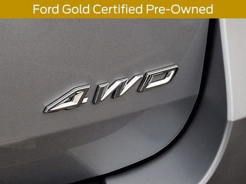 Certified 2022 Ford Explorer XLT w/ Equipment Group 202A AWD/4WD image 37