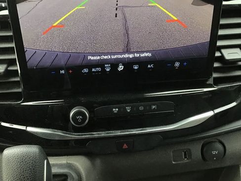 Used 2024 Ford Transit 350 XLT image 11