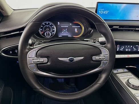Used 2024 Genesis GV70 2.5T Advanced w/ Advanced Package image 11