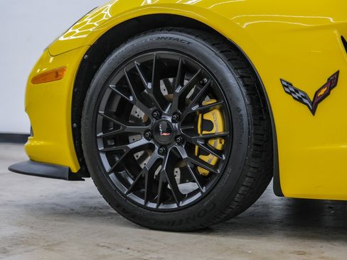 Used 2012 Chevrolet Corvette Coupe w/ 3LT Preferred Equipment Group image 49