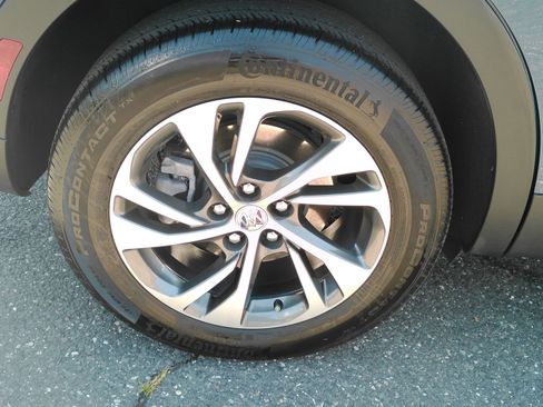 Used 2023 Buick Envision Essence AWD/4WD image 25