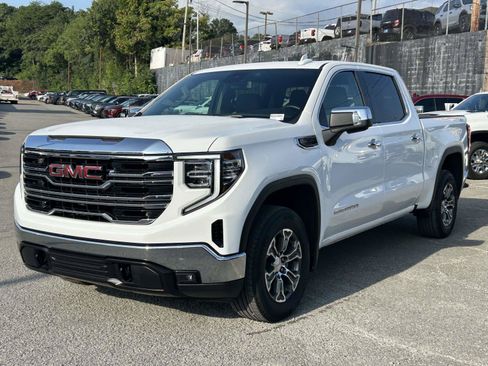 Used 2026 GMC Sierra 1500 SLT AWD/4WD image 3
