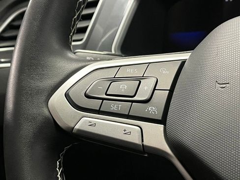 Certified 2024 Volkswagen Tiguan SE image 26