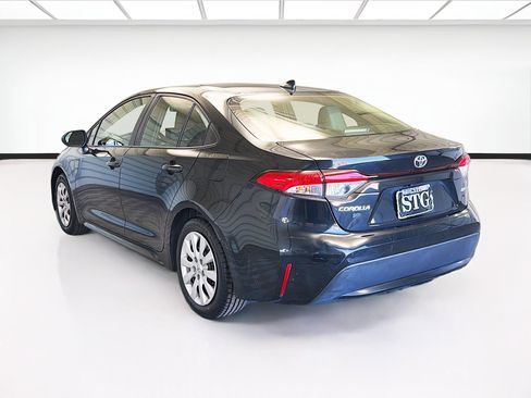 Used 2022 Toyota Corolla LE image 6