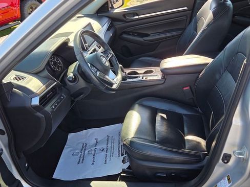Used 2020 Nissan Altima 2.5 SL FWD image 5
