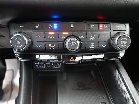 Used 2021 Dodge Durango R/T w/ Blacktop Package AWD/4WD image 26