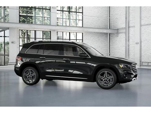New 2026 Mercedes-Benz GLB 250 4MATIC image 14