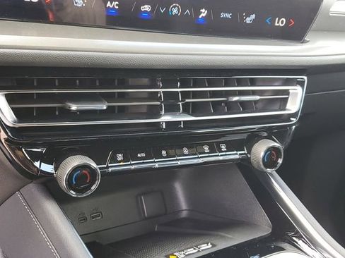 New 2026 Chevrolet Traverse LT FWD image 20