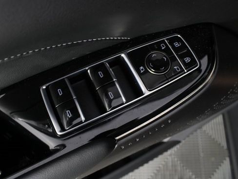 Used 2024 Cadillac Lyriq Tech w/ Driver Assist Package image 17