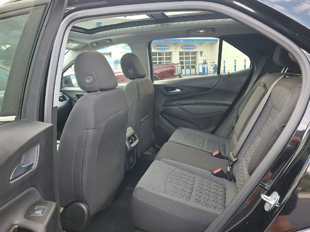 Used 2023 Chevrolet Equinox LT AWD/4WD image 13