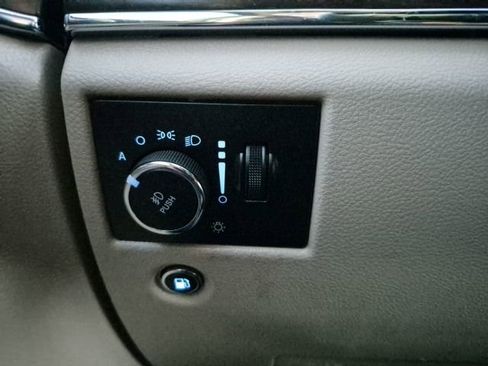 Used 2018 Jeep Grand Cherokee Limited w/ Luxury Group II image 28