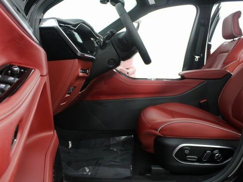 Used 2024 Jeep Wagoneer Launch Edition image 20