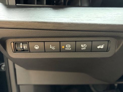 Certified 2024 Nissan Ariya FWD image 32