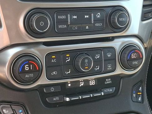 Used 2018 Chevrolet Tahoe Premier RWD image 15