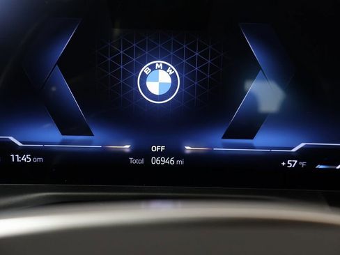 Used 2025 BMW 330i Sedan w/ Convenience Package image 17