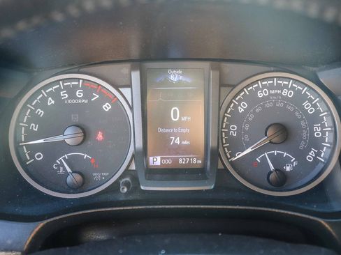 Used 2021 Toyota Tacoma TRD Off-Road w/ Technology Package AWD/4WD image 22