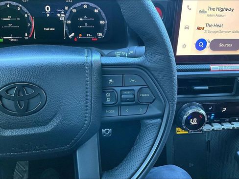 Used 2025 Toyota Tacoma TRD Pro AWD/4WD image 14