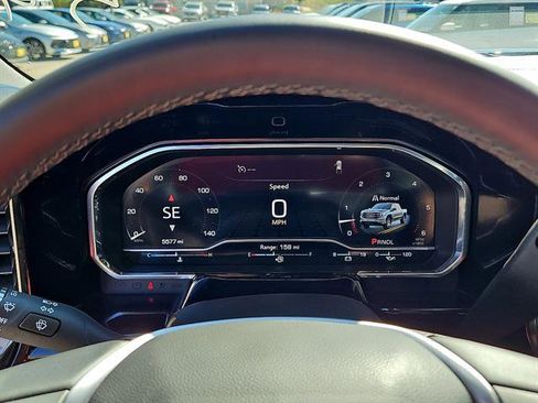 Used 2025 GMC Sierra 1500 SLT image 18