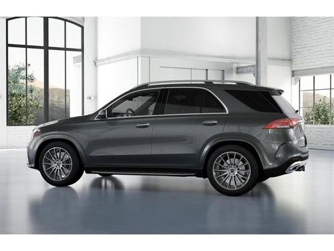 Used 2025 Mercedes-Benz GLE 450 4MATIC image 32