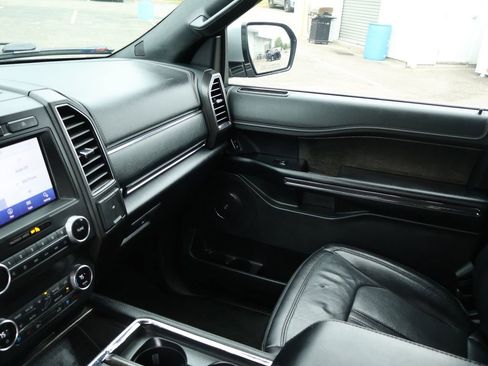 Used 2021 Ford Expedition Limited AWD/4WD image 27