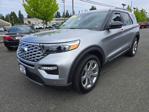 Used 2020 Ford Explorer Platinum w/ Premium Technology Package AWD/4WD image 7