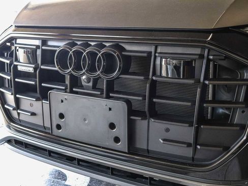 Used 2023 Audi Q8 Premium w/ Convenience Package AWD/4WD image 7