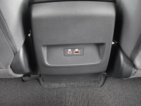 Certified 2025 Nissan Frontier SV image 11