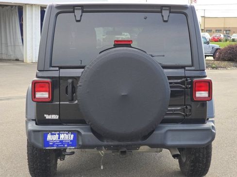 Used 2021 Jeep Wrangler Unlimited Sport AWD/4WD image 15