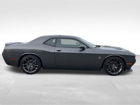 Used 2022 Dodge Challenger R/T Scat Pack image 8
