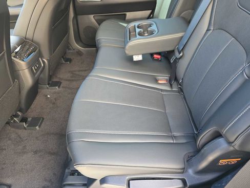 New 2026 INFINITI QX60 Luxe w/ Cargo Package AWD/4WD image 17