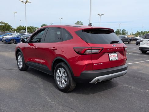 Used 2025 Ford Escape Active w/ Cold Weather Package AWD/4WD image 6