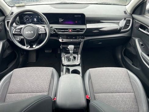 Certified 2024 Kia Seltos S image 14
