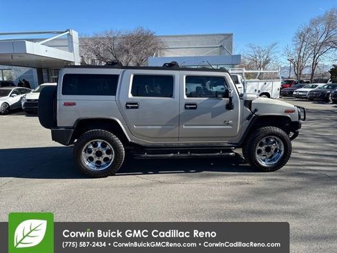 Used 2003 HUMMER H2 w/ Preferred Equipment Group image 7