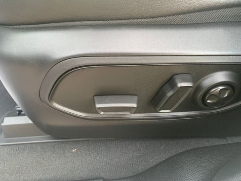 Used 2024 Jeep Grand Cherokee Limited image 15