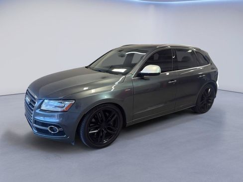 Used 2016 Audi SQ5 Premium Plus w/ Technology Package AWD/4WD image 3