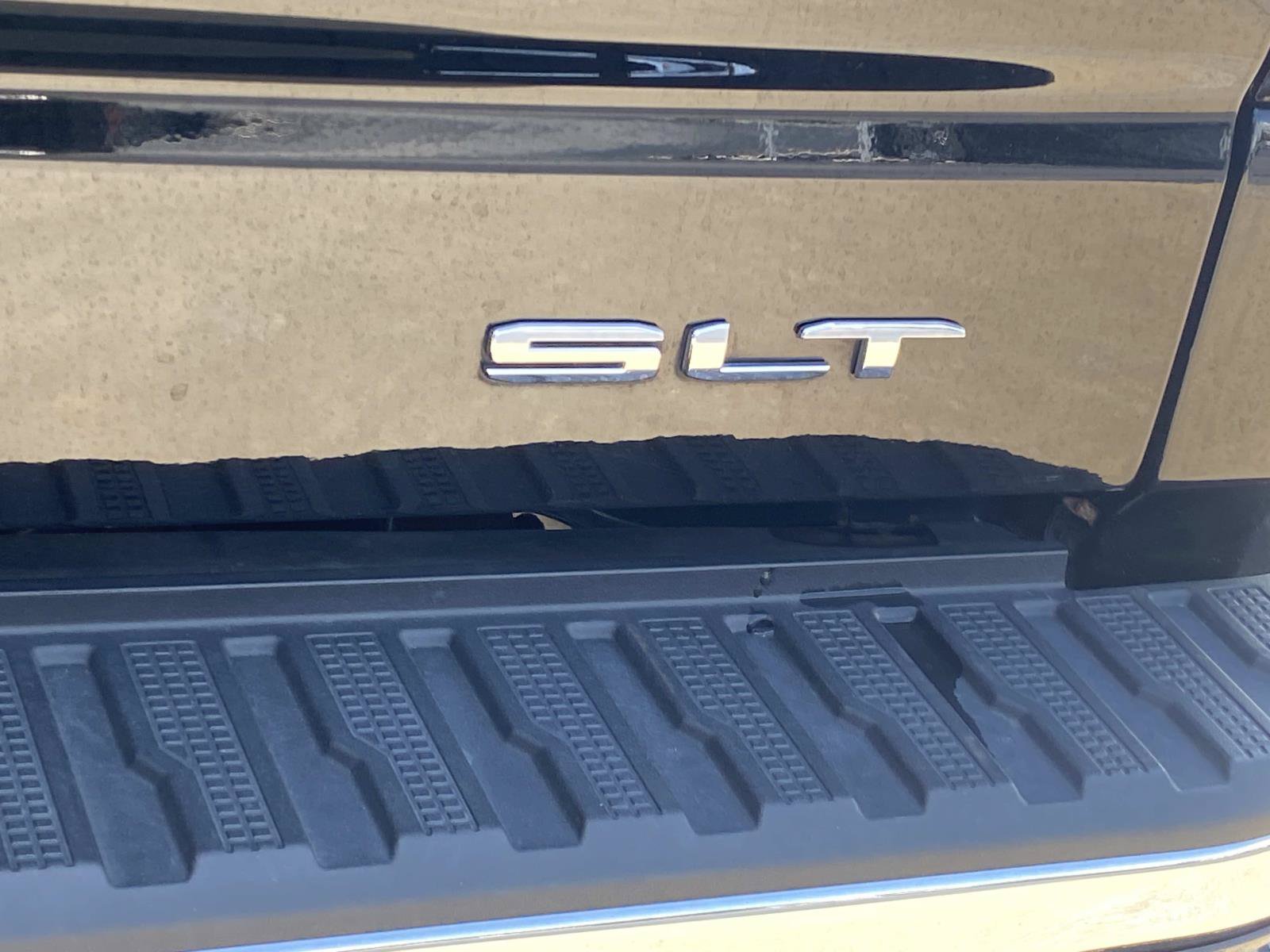 Used 2025 GMC Sierra 1500 SLT AWD/4WD image 7