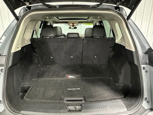 Used 2023 Nissan Rogue SL image 11