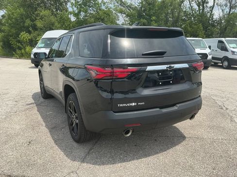 Used 2023 Chevrolet Traverse LT AWD/4WD image 2