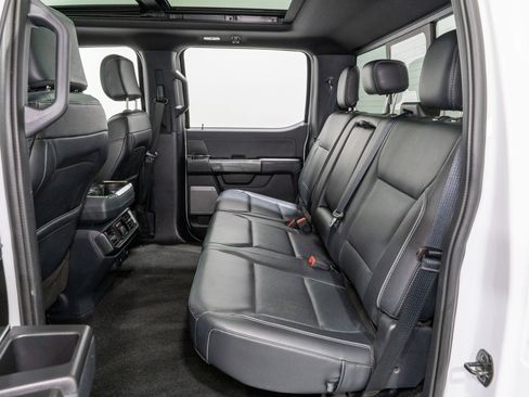 Used 2022 Ford F150 Lariat w/ Equipment Group 502A High image 40