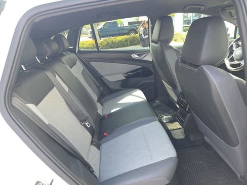 Used 2024 Volkswagen ID.4 2WD image 14