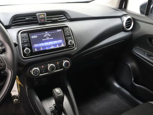 Used 2025 Nissan Versa S w/ Trunk Package image 15