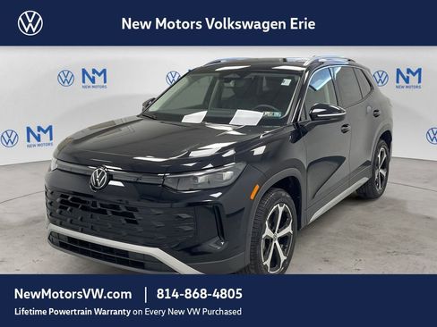 New 2026 Volkswagen Tiguan SE AWD/4WD image 1