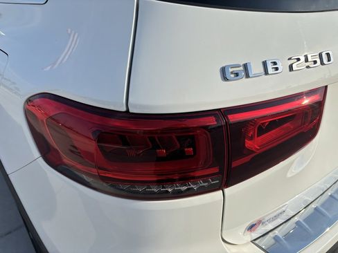 Certified 2023 Mercedes-Benz GLB 250 image 8