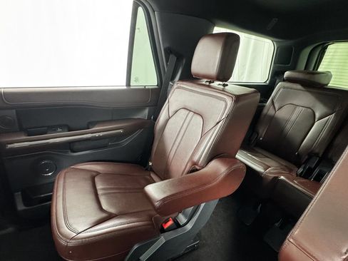 Used 2023 Ford Expedition Limited AWD/4WD image 14