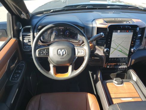 Used 2024 RAM 2500 Limited image 18