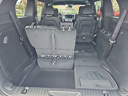 New 2026 Chrysler Voyager LX image 13