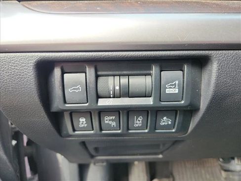 Used 2019 Subaru Outback 2.5i Limited w/ Popular Package #2 image 17