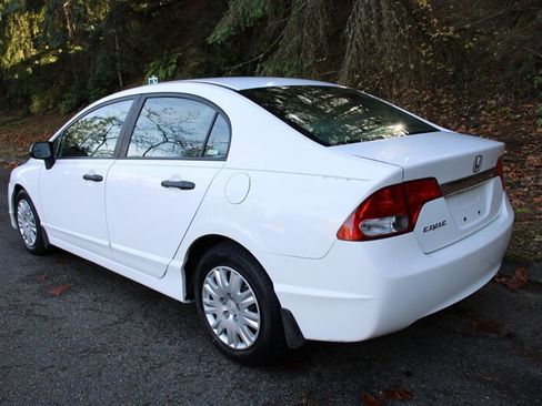 Used 2009 Honda Civic DX-VP image 4